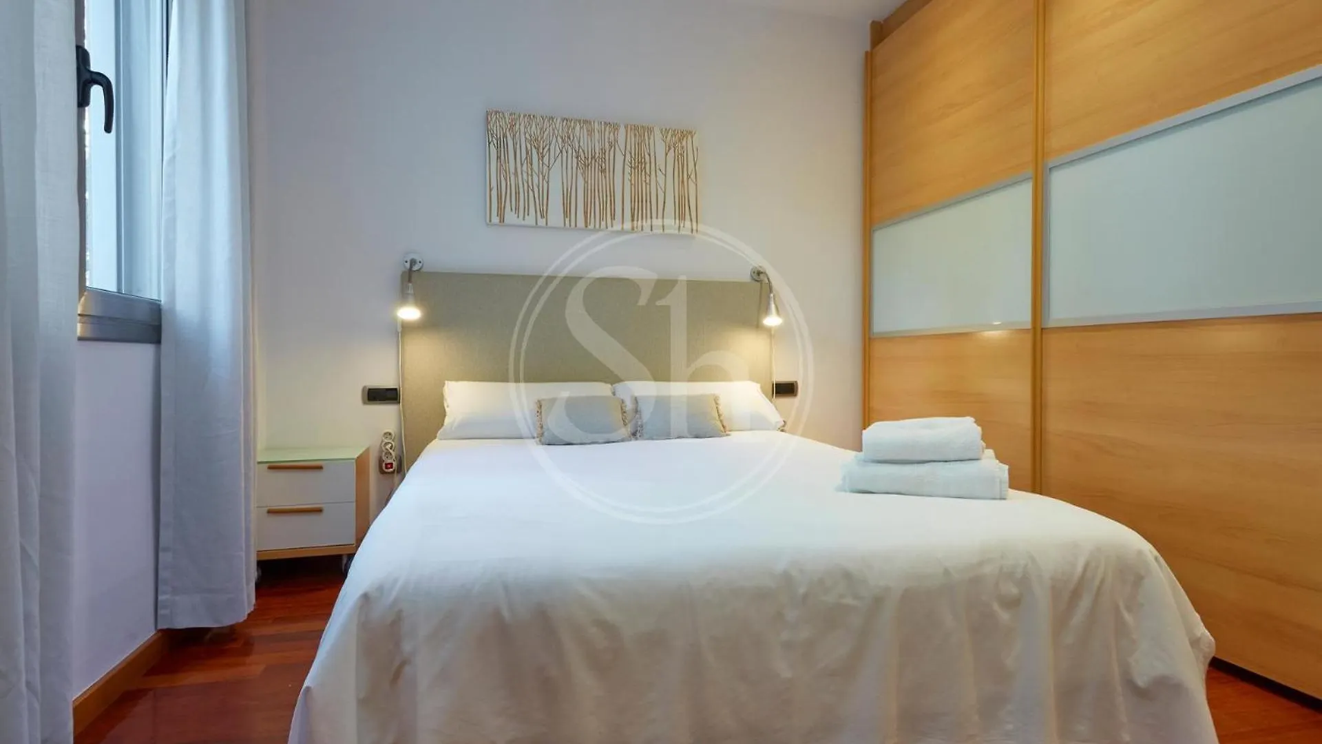 Nice Apartment In Les Corts Barcelone