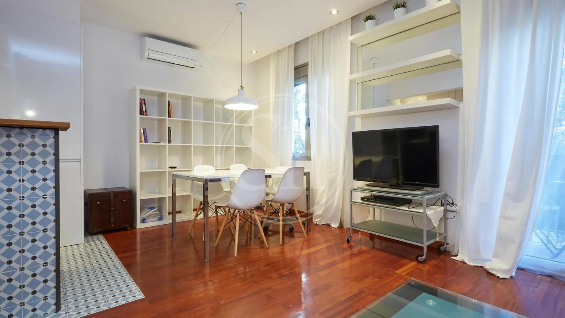 Nice Apartment In Les Corts Barcelone